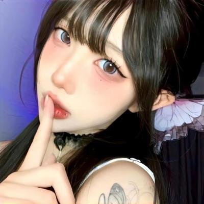 手提箱女郎